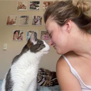 Meet your Posher, Angela